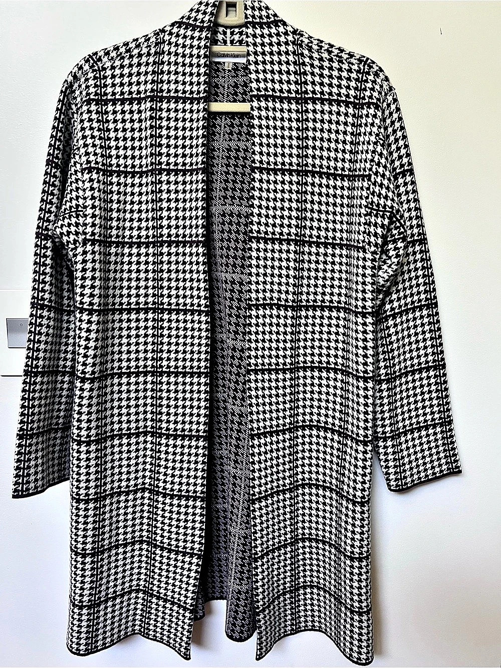 Calvin Klein Houndstooth Sweater Jacket in Black & White with Maroon size medium